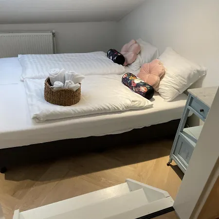 Gezellig Authentiek 4 Persoons Vlakbij Valkenburg * Voerendaal