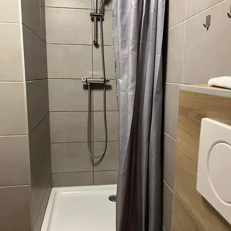 Gezellig Authentiek 4 Persoons Vlakbij Valkenburg Dom wakacyjny *