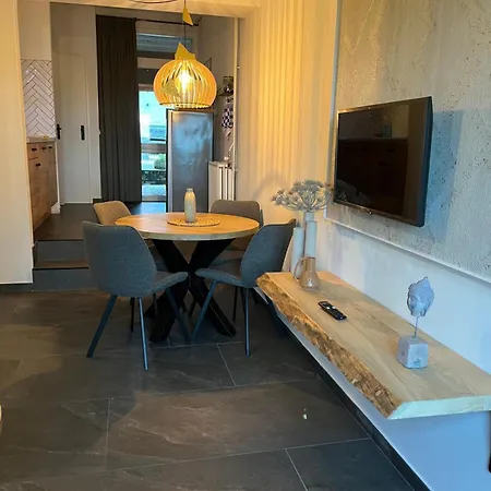 Gezellig Authentiek 4 Persoons Vlakbij Valkenburg *