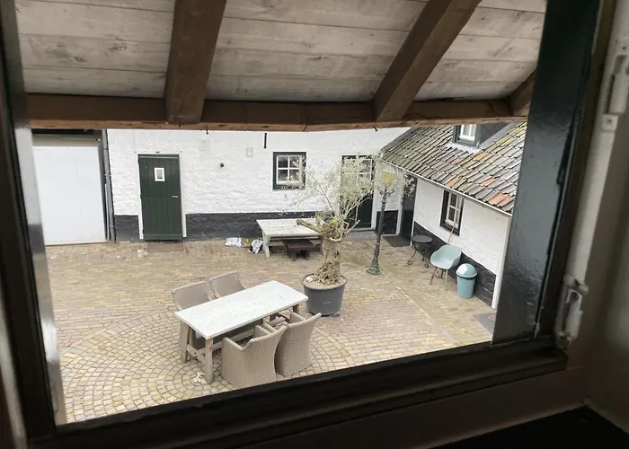 Holiday home Gezellig Authentiek 4 Persoons Vlakbij Valkenburg