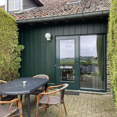 Gezellig Authentiek 4 Persoons Vlakbij Valkenburg *